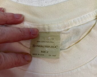 Vintage 1990s Banana Republic Graphic T-shirt | Vintage T