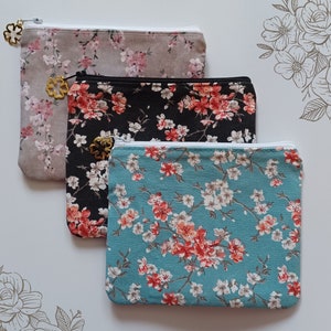 Petites trousses/pochettes fleurs de cerisier, porte-monnaie, rangement cartes/papiers, écouteurs, bijoux, mouchoirs, protections intimes