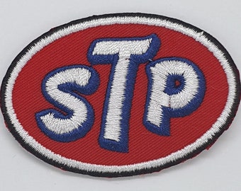 STP MOTOR RACING RALLY SPORT FUELS OILS SEW a IRON ON PATCH: 