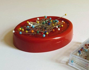 Magnetic Pin Cushion, Magnetic Pin Dish, Dressmaking Pin Cushion, Tailors Pins Cushion Storage for Pins - Straight Pins, Plastic Head