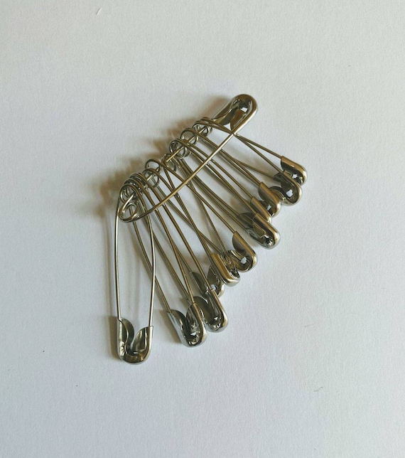 Safety Pins Assorted Pack of 12 Silver