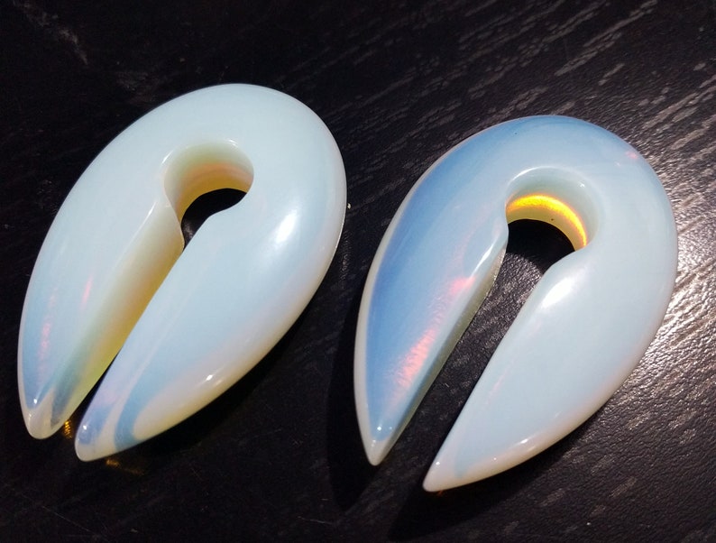 Minimum 10mm Opalite Pointed Keyhole Weights Pair 00G 916 or 14mm