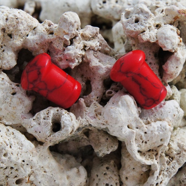 Red Howlite Single Flared Saddle Plugs (Pair) 5mm (4G) 6mm (2g) 8mm (0G)