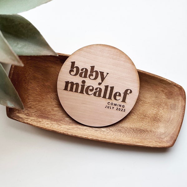 Custom Pregnancy Announcement Wooden Engraved Sign, Maternity Photoshoot Prop, Baby Announcement Plaque, Baby Arriving Coming Date