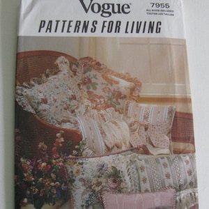 Vogue Pattern 7955 Pattern for Living, Various Pillows, Uncut