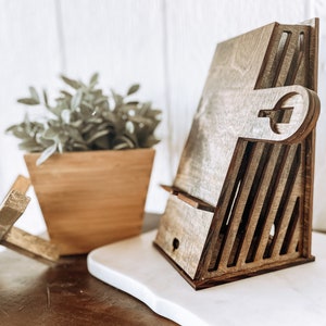 Mini Docking Station with Smart Watch Charging Section and Airpod holder- DIGITAL FILE ONLY!!