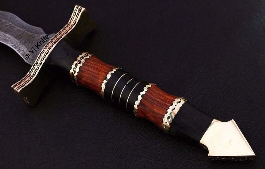 Custom Hand Forged, Damascus Steel Sword 32 Inches, Full Tang, Kris