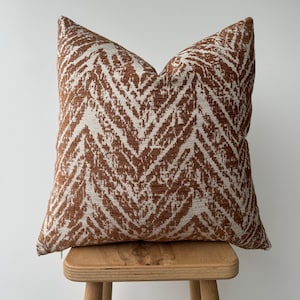 Housse de coussin rouille et blanc, taie d&#39;oreiller décorative en cuivre, taie d&#39;oreiller tissée ou soutien lombaire, coussin décoratif en terre cuite, 26 x 26 12 x 24