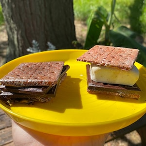 Outdoor-Safe S&#39;mores Resin Model