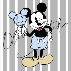 K&ouml;nnte beinhalten: Eine Cartoon-Illustration von Mickey Mouse, die zwinkert und ein hellblaues, wolkenf&ouml;rmiges Objekt h&auml;lt. Mickey Mouse ist in seiner klassischen Kleidung dargestellt: schwarzer Torso, hellblaue Shorts und gro&szlig;e gelbe Schuhe. Der Hintergrund zeigt vertikale graue und wei&szlig;e Streifen.
