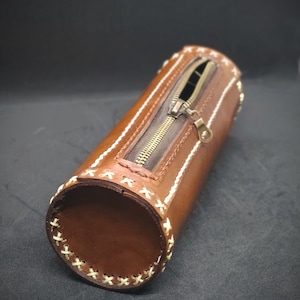 PDF - Modello per astuccio elegante in pelle + modello a sorpresa, modello per borsa da bagno elegante, portapenne in pelle, borsa da toilette personalizzata