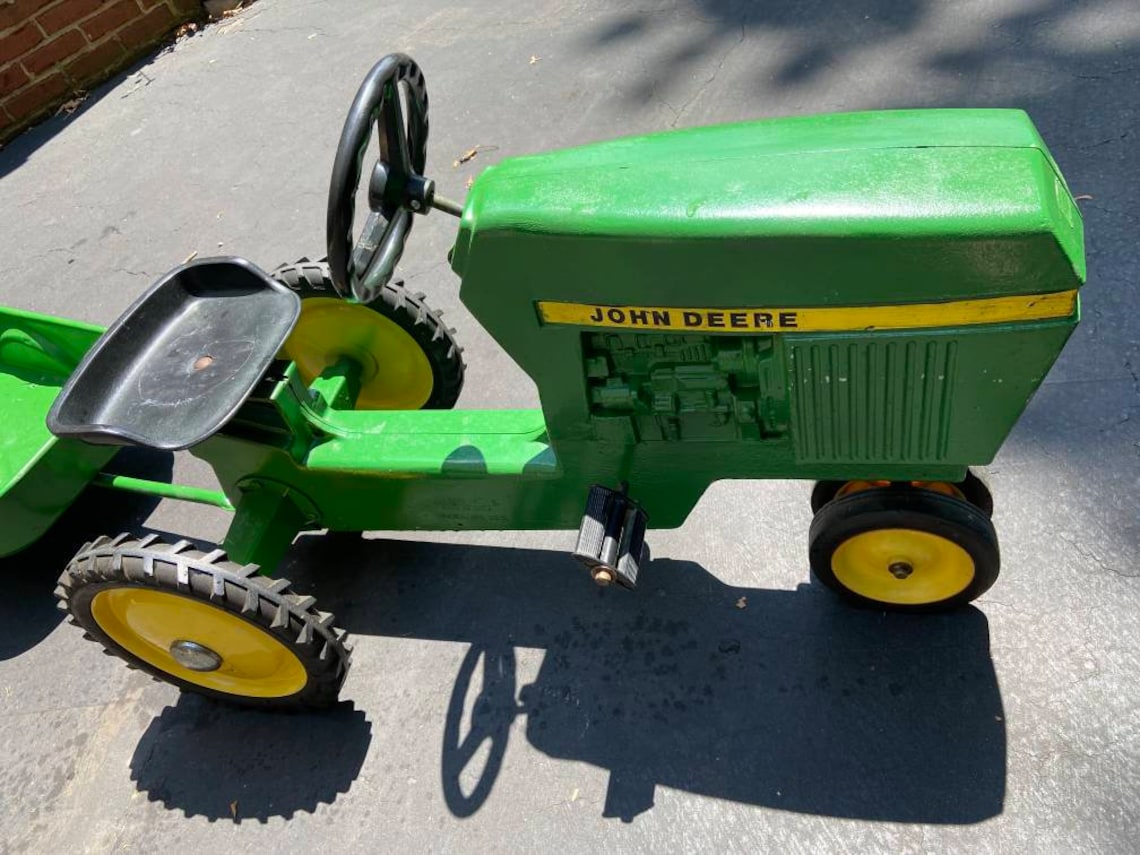 Vintage 1960s ERTL John Deere Model 520 Pedal Tractor With 2 Etsy vintage-1960s-ertl-john-deere-model-520-pedal-tractor-with-2-etsy