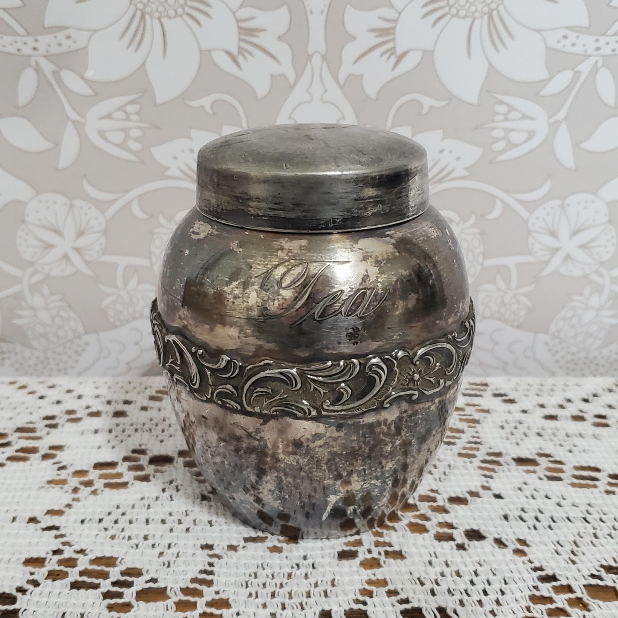 金属製ティーキャニスター　ヴィンテージ Victorian Era Tea Tins - Etsy