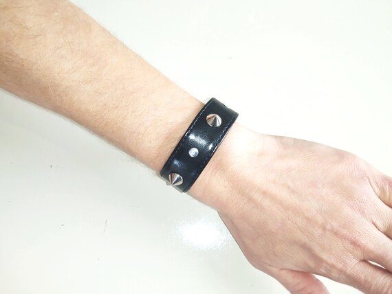 Black Spiked Wristband, Handmade, Regulable, 2 Sizes, Punk