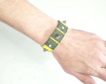 Yellow Tartan Wristband, Handmade, Regulable, 2 Sizes, punk clothing, gothic wear, harajuku,emo, visual kei, punk wristband, kawaii, grunge