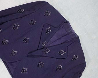 1940s Marineblaue Bolero-Jacke für Damen mit Satin-Trauben Metallnieten-Akzent-Detail - Damen 40er Jahre Forties True Vintage Damenmode