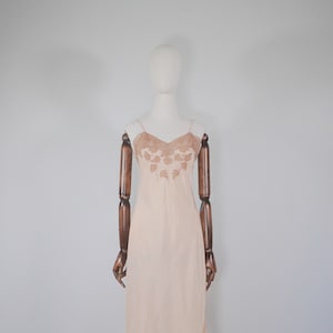 PETITE 1930s Peach Rayon Sleep Gown Bias Cut Dress Lace Detailing Dress DREAMY Art Deco