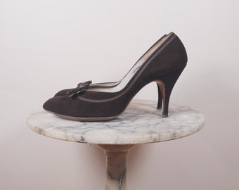 1950s Brown Suede True Vintage High Heel Pump 7.5 AA -  50s Fifties True VTG Pin Up Style