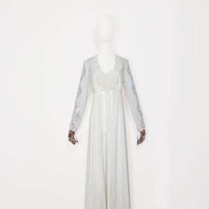 IVORY Peignoir Set Empire Waist Lingerie Sleep Night Gown Dress Lace Detailing Beautiful Dreamy SMALL 1990s Deadstock NWT
