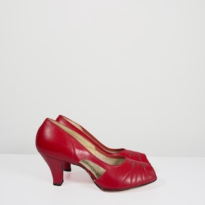 1950s Red Leather True Vintage High Heel Pump 7.5 AA -  50s Fifties True VTG Pin Up Style Di Orsini