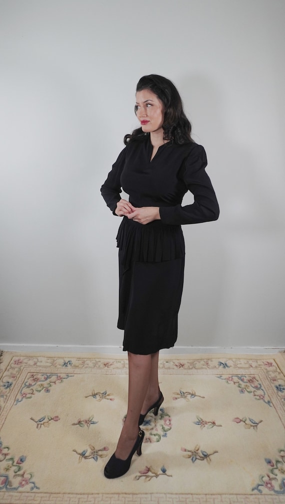 PETITE 1940s Peplum Waist Black Long Sleeve Rayon… - image 2