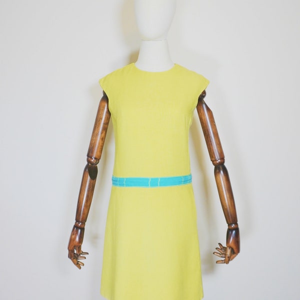MINIMALIST Yellow Linen Shift Mini Dress Sixties 60s 1960s by Moe Nathan - True Vintage Style VTG MOD Glam