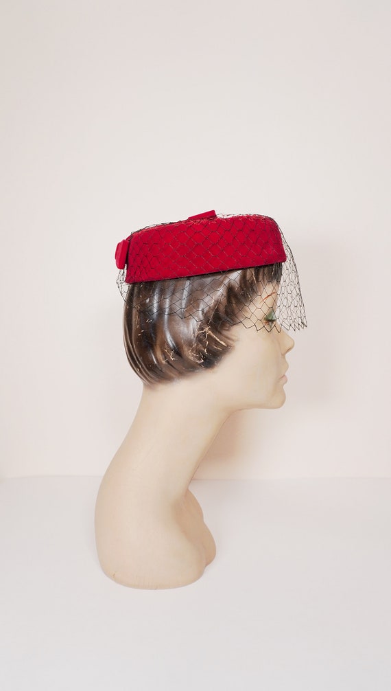 Exceptional RED Velvet 1950s Cap Style Cocktail C… - image 3