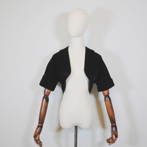 1950s Black VELVET Women&#39;s Bolero Jacket - 50s 60s Forties True Vintage Ladies Fashion