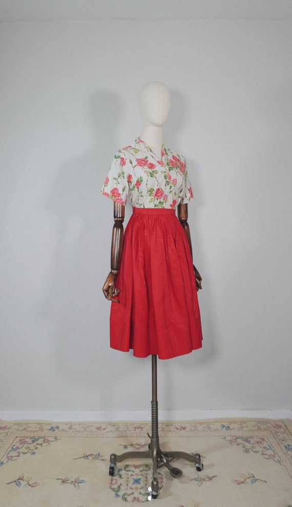 Red 1950s Cute Half Circle Skirt- 50s Fifties Tru… - image 4