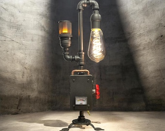 Ręcznie robiona lampa steampunkowa, bezprzewodowa lampa stołowa 12 V, lampa z rur przemysłowych, rustykalna dekoracja nocna