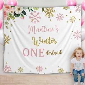 冬の ONEderland 背景、女の子の雪の結晶の 1 歳の誕生日、花柄の冬の ONEderland パーティー、ピンクとゴールドの冬の ONEderland 装飾 POS1