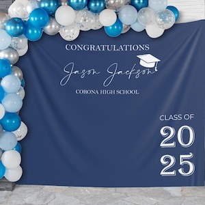 Fondo de graduación azul marino, decoración de la clase de 2025, pancarta de felicitación para fiesta de graduación, letrero de escuela secundaria universitaria, diploma de graduación personalizado, fotomatón