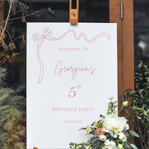 Letrero de cumpleaños con lazo de coqueta impreso, cinta ruborizada, cartel de bienvenida, letrero de fiesta de cartón pluma personalizado, decoración de cumpleaños sencilla personalizada