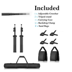 Puede incluir: Un kit de soporte de tel&oacute;n de fondo negro con dos tr&iacute;podes, una funda de transporte, cuatro abrazaderas y dos bolsas de arena. El kit incluye una barra transversal ajustable. Incluye: 1 x barra transversal ajustable, 2 x tr&iacute;podes, 1 x funda de transporte, 4 x abrazaderas para tel&oacute;n de fondo, 2 x bolsas de arena