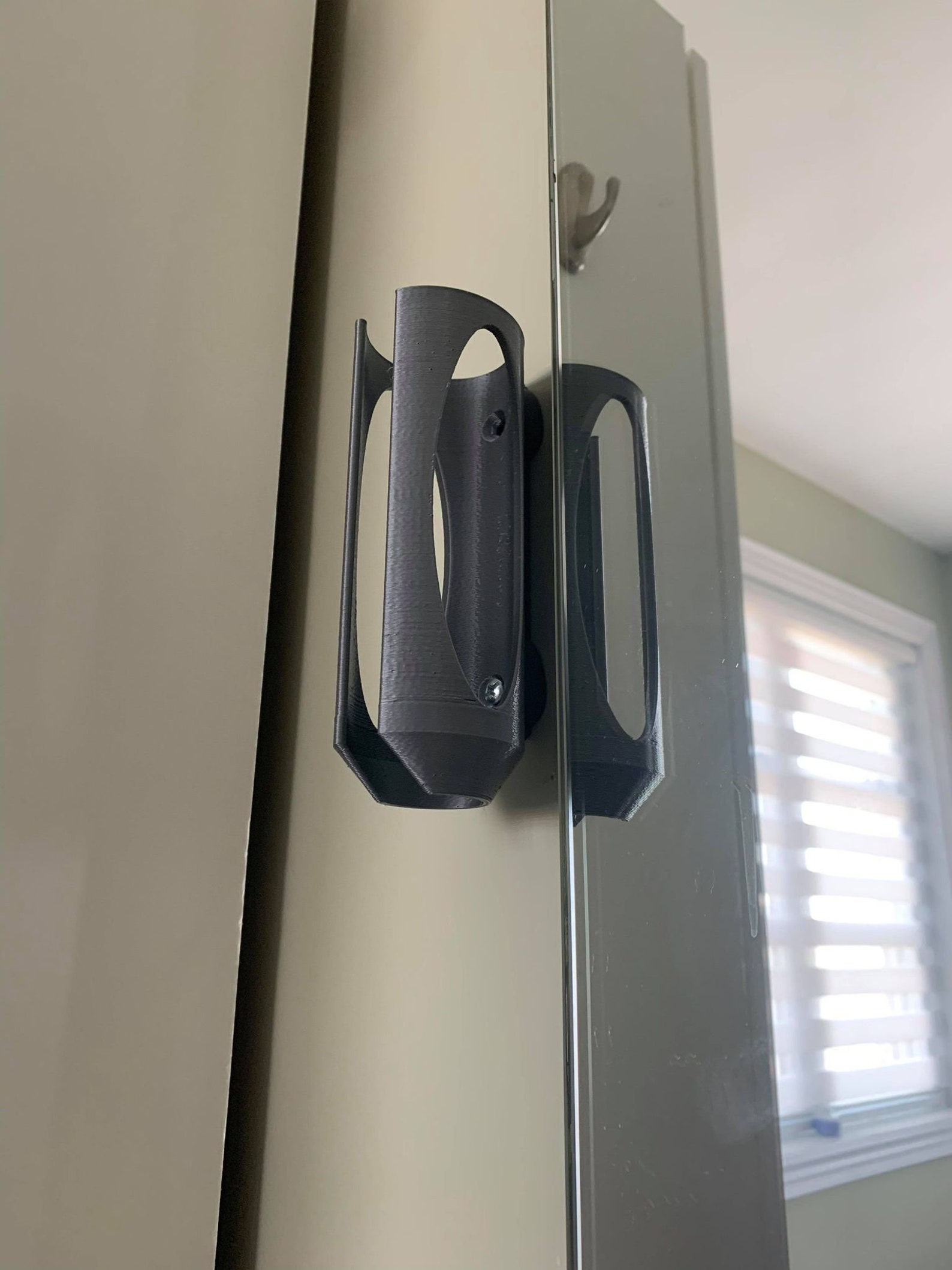 wall mount dyson airwrap