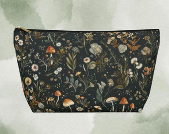 Mushroom Accessory Pouch, Cottagecore Cosmetics Bag, Goblincore Trinket Bag, Cottage core makeup Bag with Zipper toiletry bag women