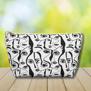 Cute Makeup bag,Accessory Pouch, Makeup Bag Travel Organizer Black and white Toiletry Bag Small Makeup Organizer Zipper Make Up Flat Bottom