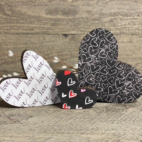 Farmhouse Valentine’s Hearts Tiered Tray Decor