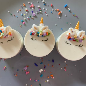 Unicorn oreos