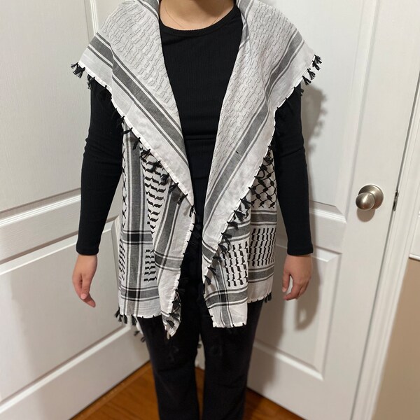 Keffiyeh Sleeveless Shawl