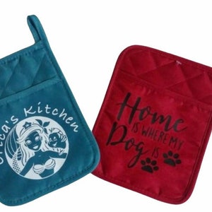 Personalized Pot Holders. Gifts for dog moms. Baking gift. Gifts for teachers. Gifts for mom. Custom pot holder. Kitchen accessory.