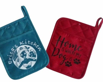 Personalized Pot Holders. Gifts for dog moms. Baking gift. Gifts for teachers. Gifts for mom. Custom pot holder. Kitchen accessory.