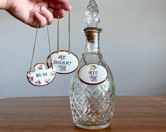 Vintage Decanter Bottle Tag/ Labels, Rum Sherry Rye, White Floral Gold Trim, Mid Century Modern MCM, 70s Retro Barware, Trendy Birthday Gift