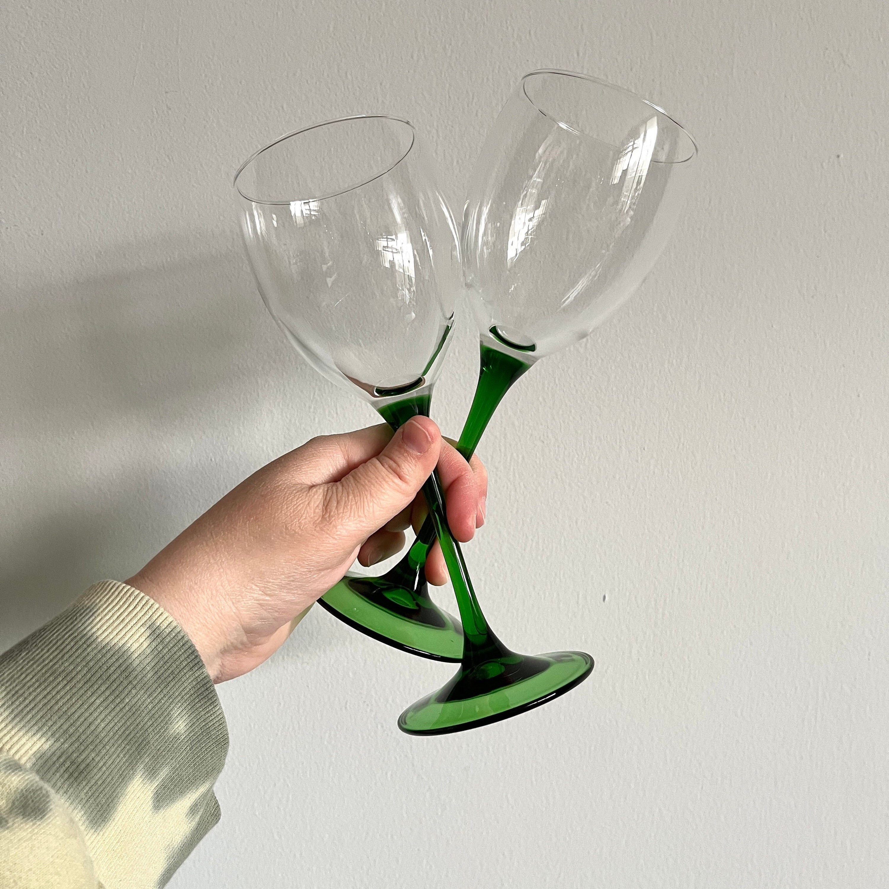 Tulip Shaped Long Stem Clear Plastic Break Resistant Wine Glass