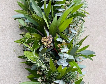 Fresh Aroma Garland Runner Eucalyptus Bayleaf and Rosemary Wedding  Table Decor, Mantel Housewarming,Gift, Spring, Mothers Day, Graduation.