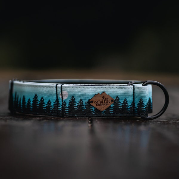 Sapphire Woodlands Dog Collar