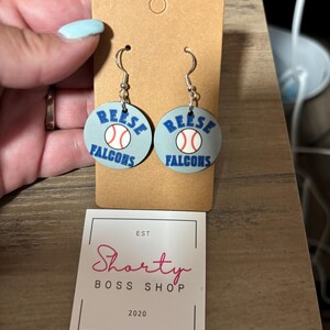 Pendientes deportivos personalizados