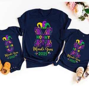 Camisetas personalizadas com monograma para a família Mardi Gras, camisetas personalizadas para a família Mardi Gras, camiseta para férias em família na Louisiana, camisetas para a terça-feira gorda
