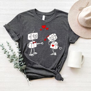Valentines Robots Couple Love T-Shirt, Cute Couple Shirt, Robot Valentines Shirt, Robots Couples Shirt, Robot Lover Shirt, Valentine Tee