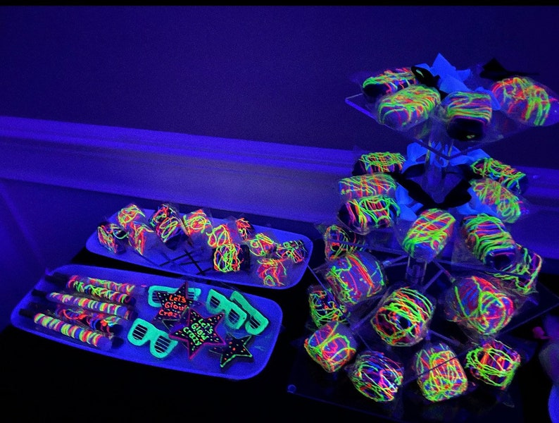 Glow in the Dark/neon Cakesicles Etsy